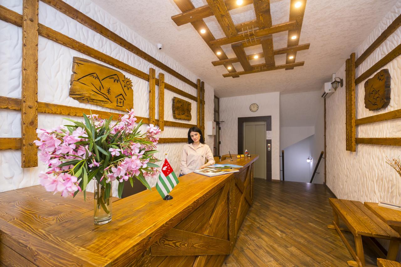 桑德雷什 Napra酒店 外观 照片